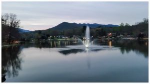 Black Mountain, NC - Lake Tomahawk